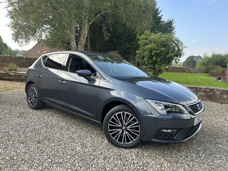 SEAT LEON